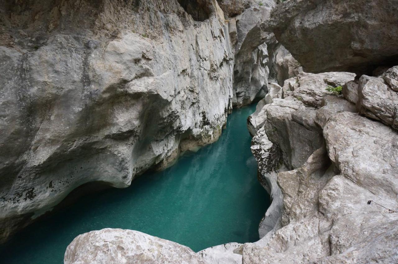 Le Romarin-Topdestination-Aups Luaran gambar